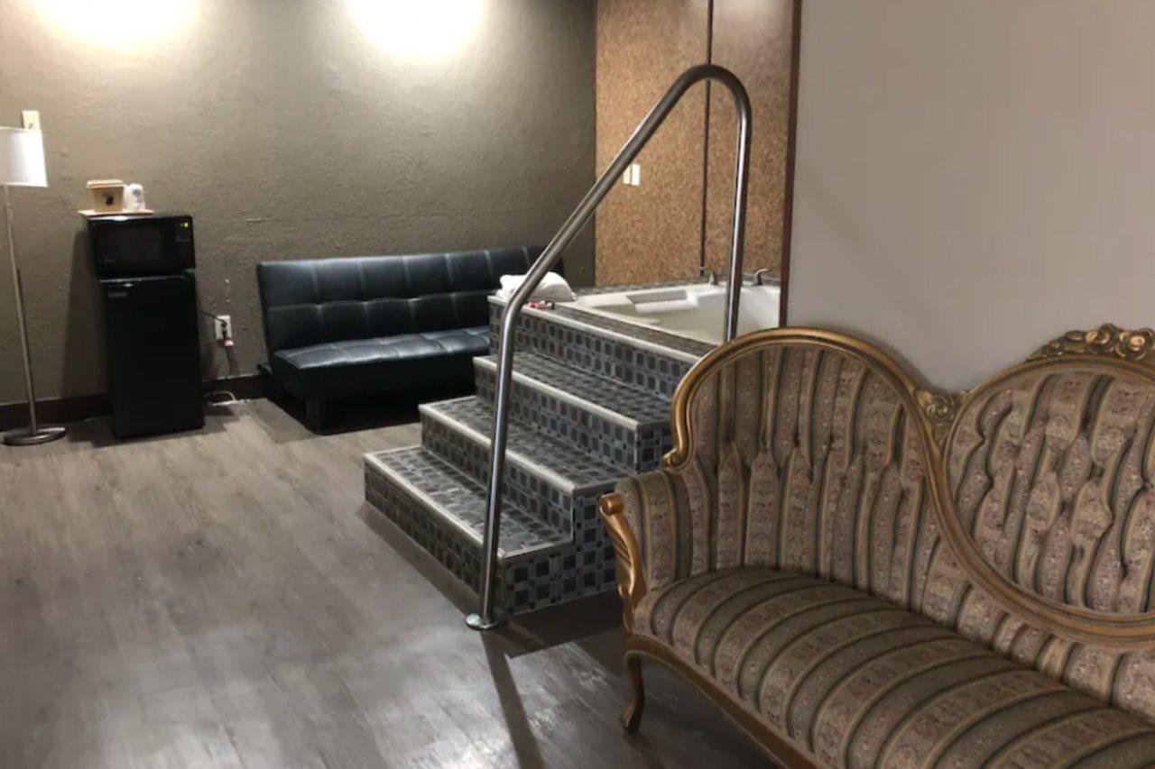Super 8 By Wyndham Columbia Hotell Eksteriør bilde